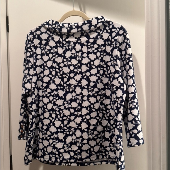 Talbots Women's Navy and White Floral Cowl Neck Top Wear like Audrey Hepburn - Picture 2 of 4